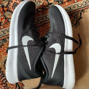 Nike free running shoes
